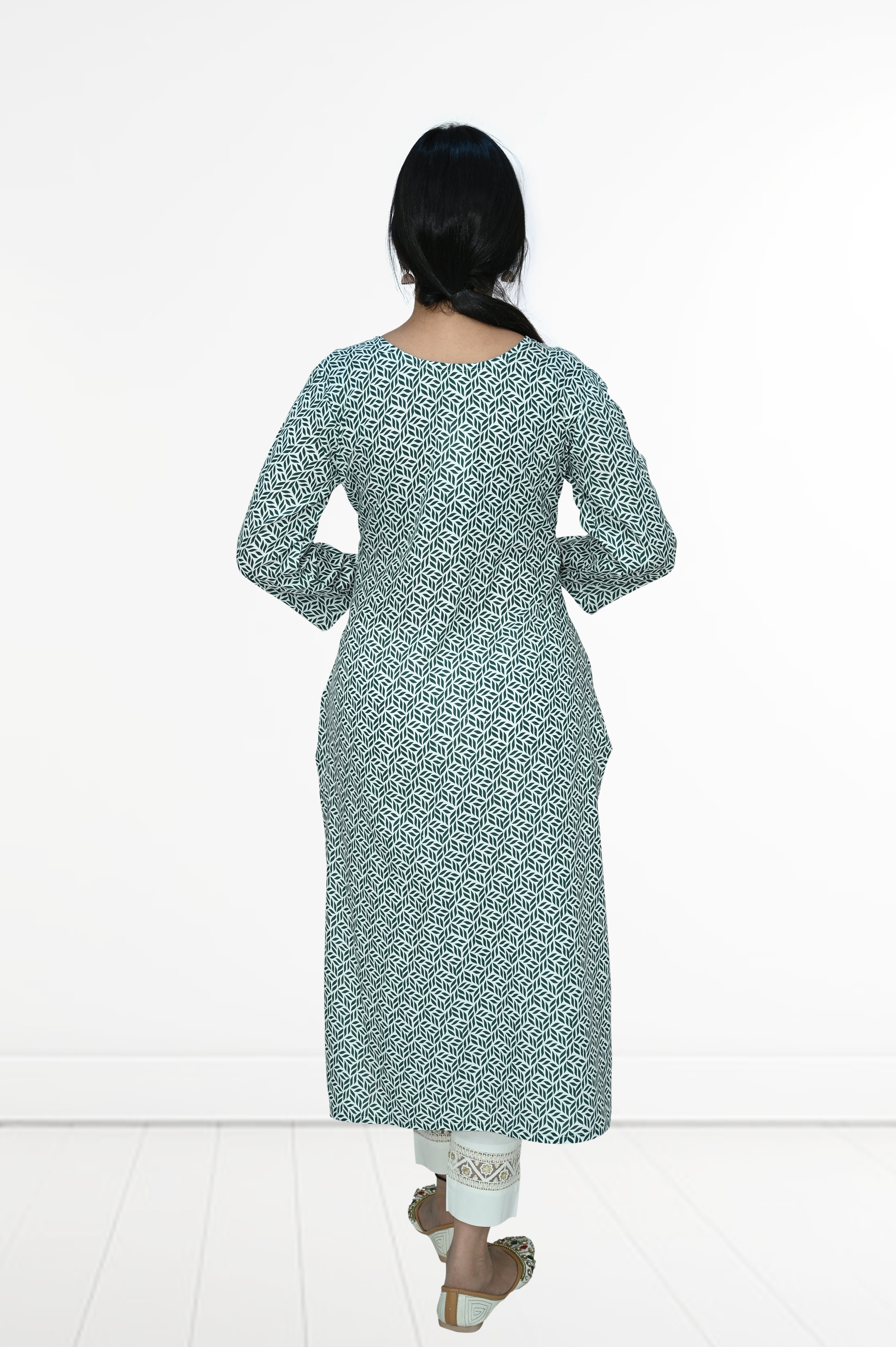 Reyon-2 side cut kurti - Green
