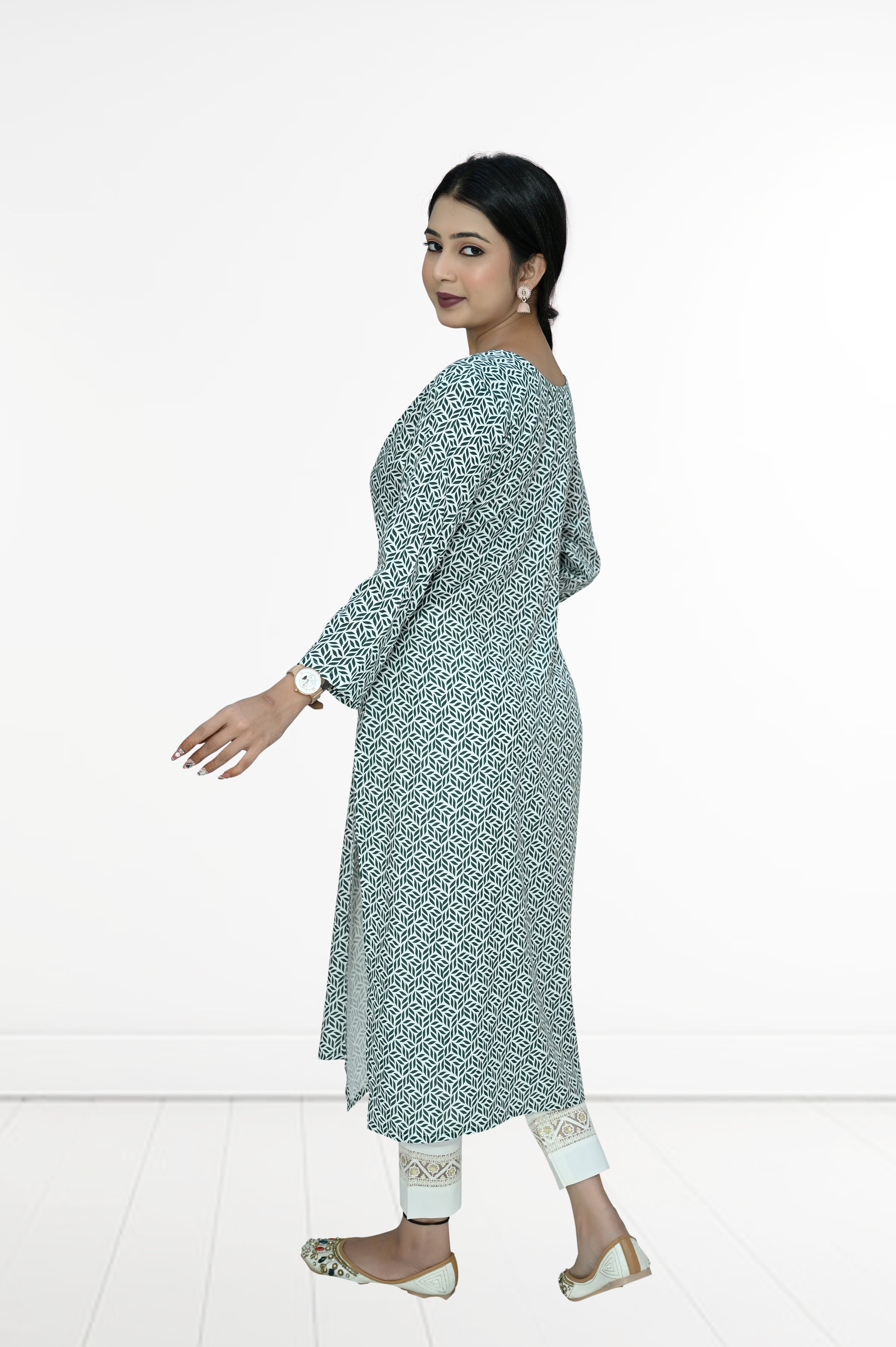 Reyon-2 side cut kurti - Green