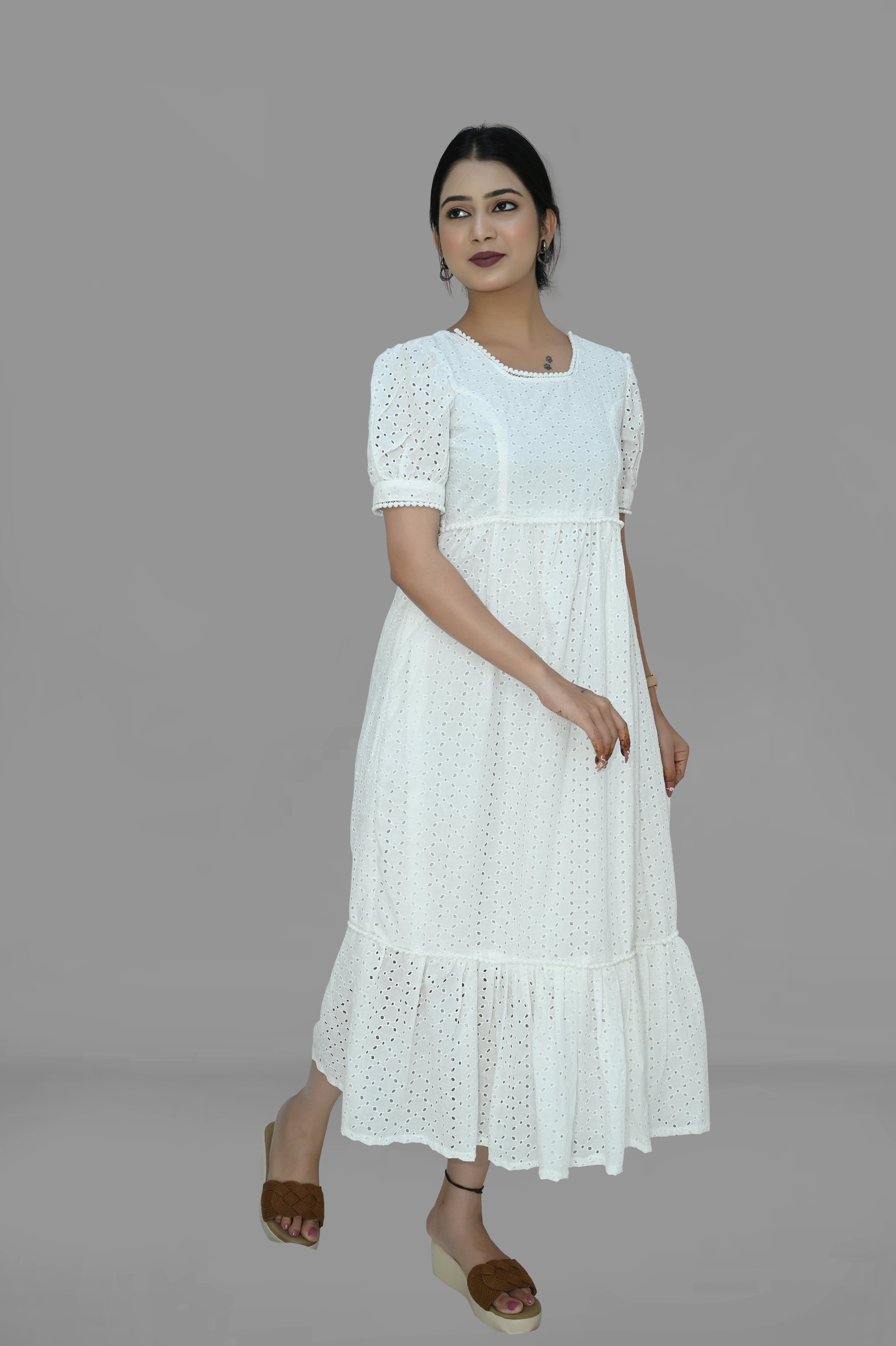 Hakoba One Piece - White